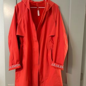 Lululemon rain rebel jacket size 14